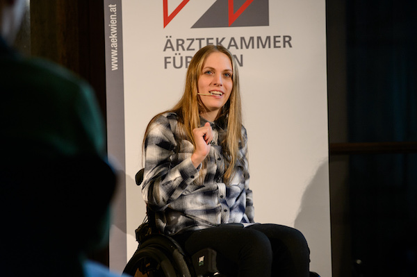 Kira Grünberg Kachel Startseite klein